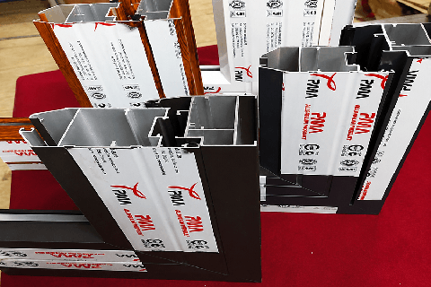 Cửa nhôm kính PMA: Cấu tạo, báo giá, so sánh với nhôm Xingfa